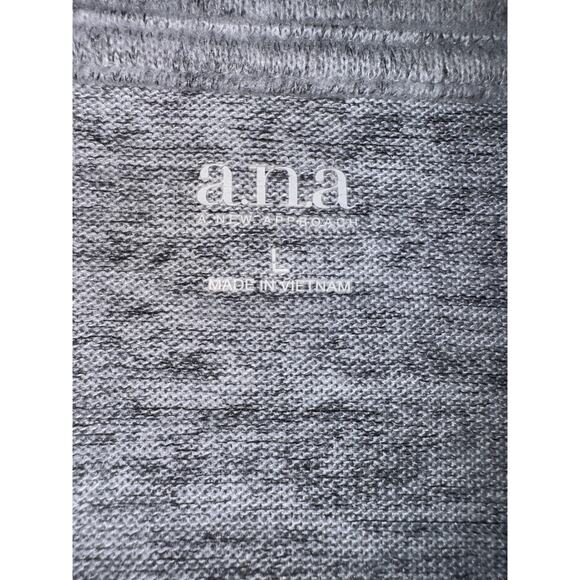 a.n.a. Gray Long Sleeve Top Size Large Soft Knit Bell Sleeve Cozy Casual - Picture 4 of 5